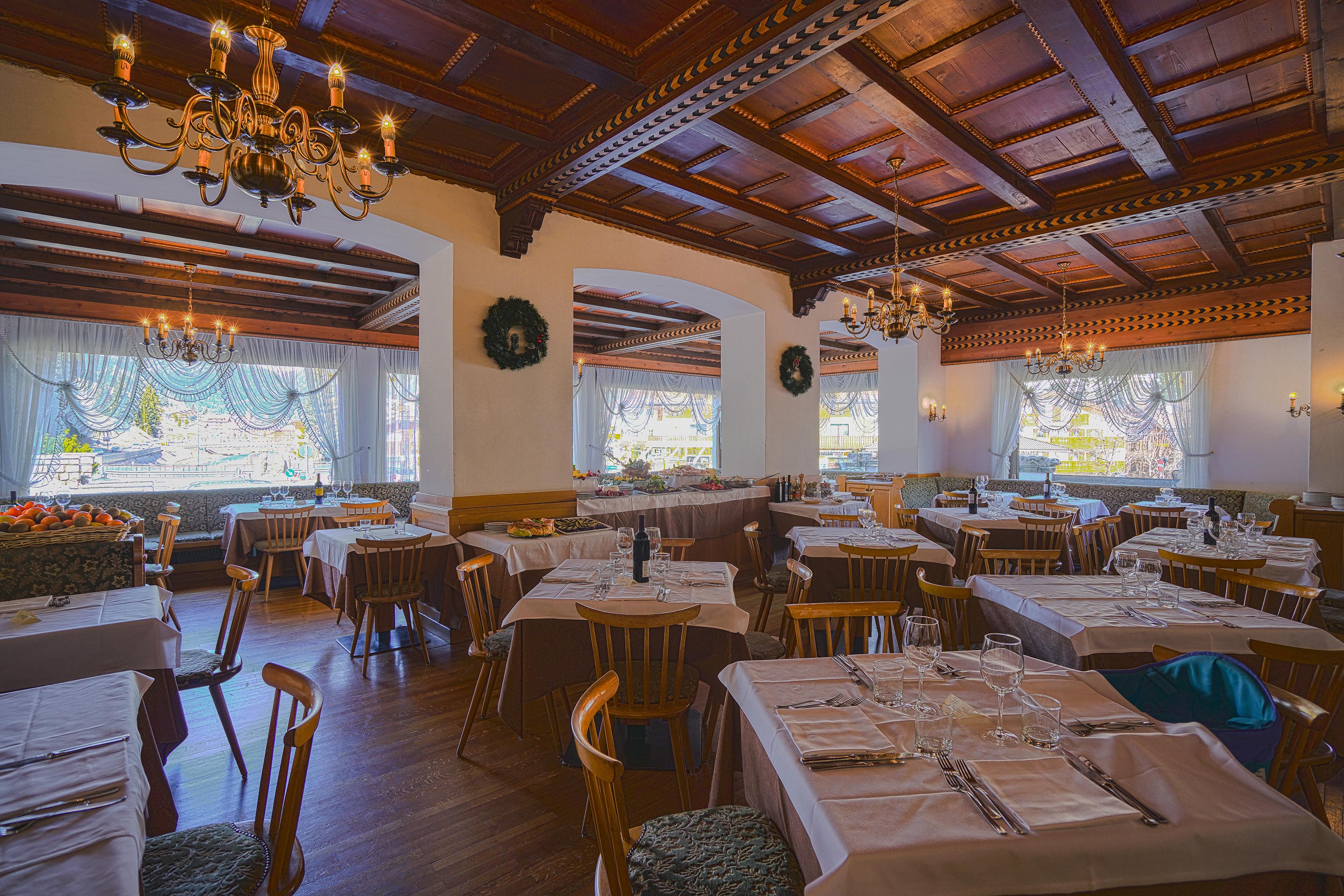 Gh Hotel Monzoni Pozza di Fassa Bagian luar foto