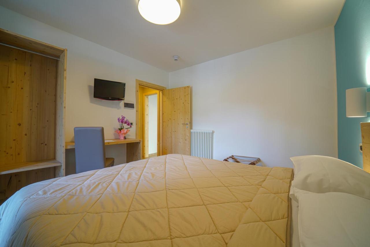 Gh Hotel Monzoni Pozza di Fassa Bagian luar foto