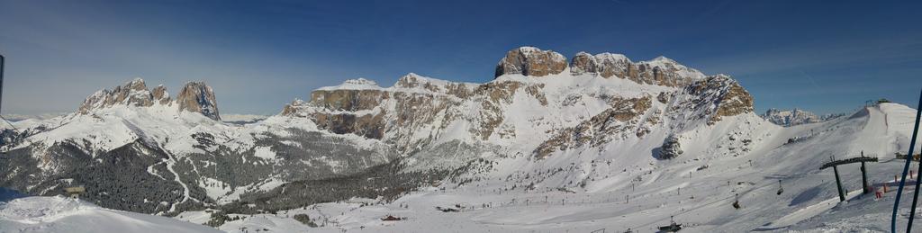 Gh Hotel Monzoni Pozza di Fassa Bagian luar foto