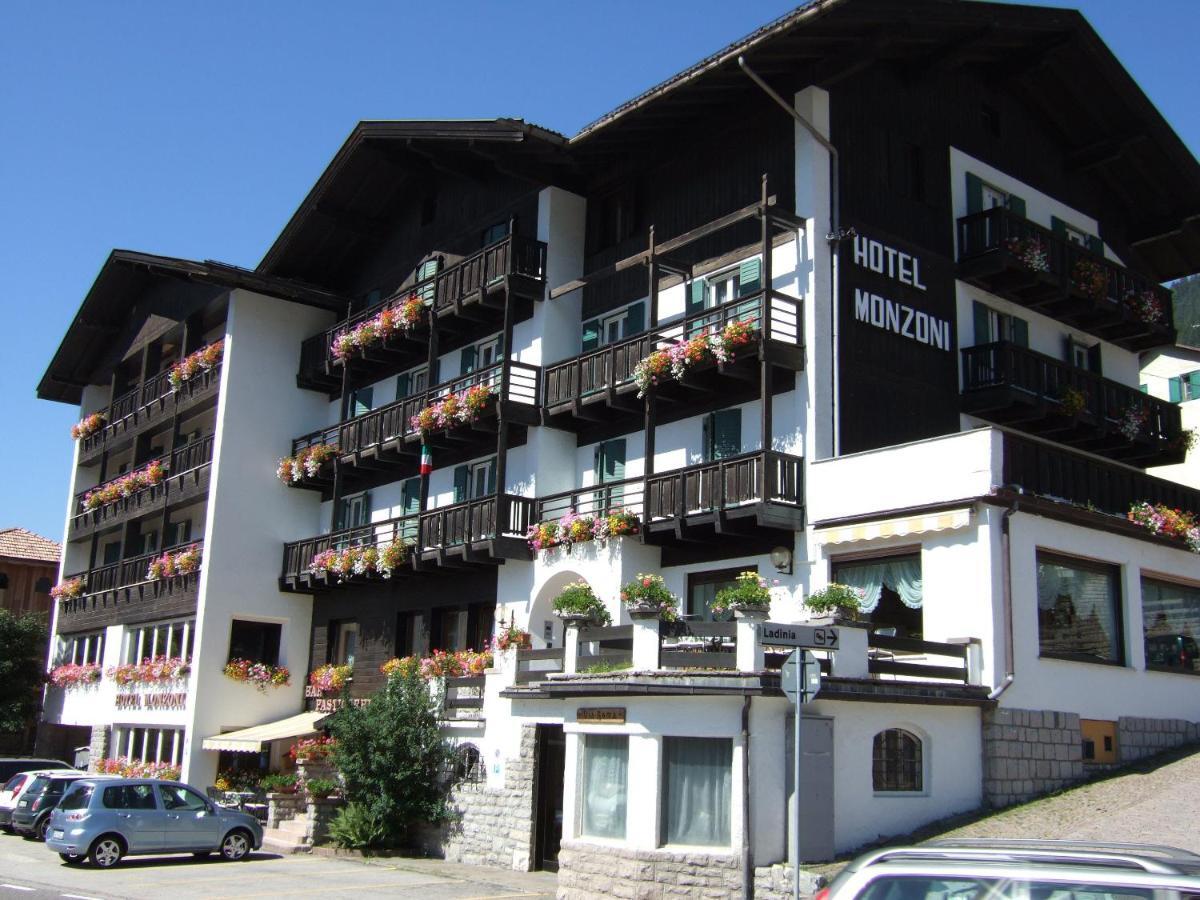 Gh Hotel Monzoni Pozza di Fassa Bagian luar foto